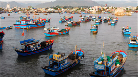 110616081508_viet_fishing_boats_466x262_internet_nocredit